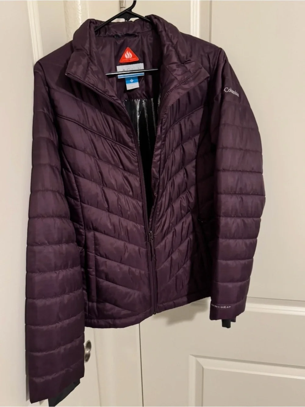 Columbia Women's Plum Quilted Puffer Jacket - Picture 5 of 8